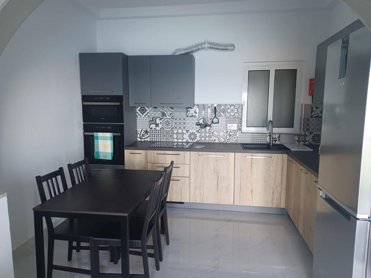 Beautiful Sliema Seaview Apt Exterior photo